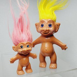 2 Vtg pink yellow Hair light dark blue Eyes Etone 2.5” and 4" Inch Troll Dolls